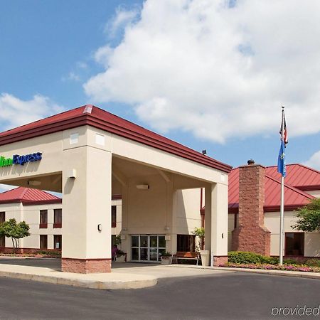 Clarion Inn Pittsburgh Cranberry Cranberry Township Exterior foto